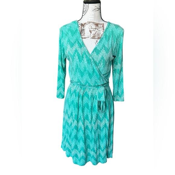 Pixley from Stitch Fix Aqua Chevron Wrap Dress size small - Picture 1 of 12